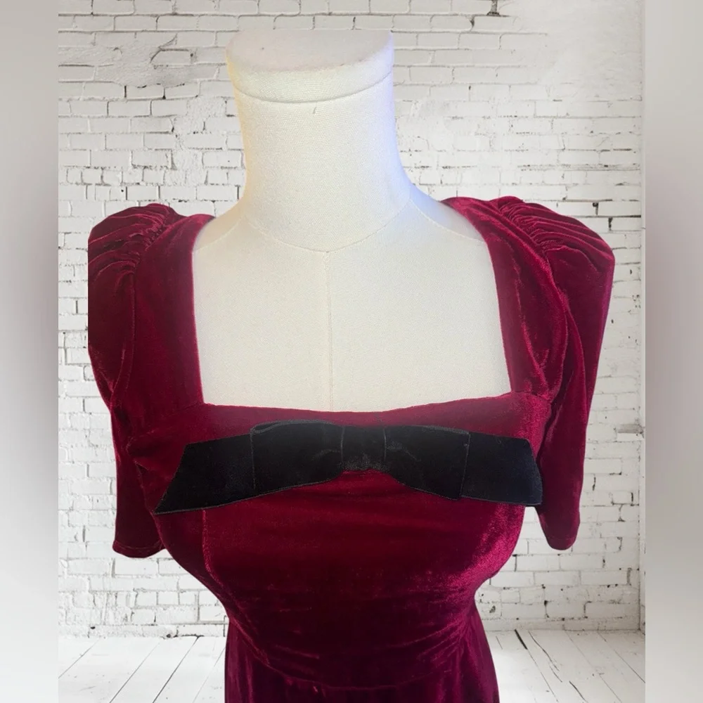 WAYF Velvet Puff Sleeve Dress XS NWT | Luxe Texture Holiday Party Glam Look